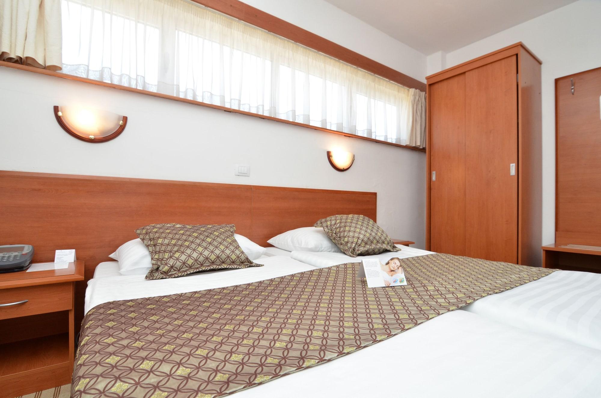 Hotel Neboder Рієка Екстер'єр фото