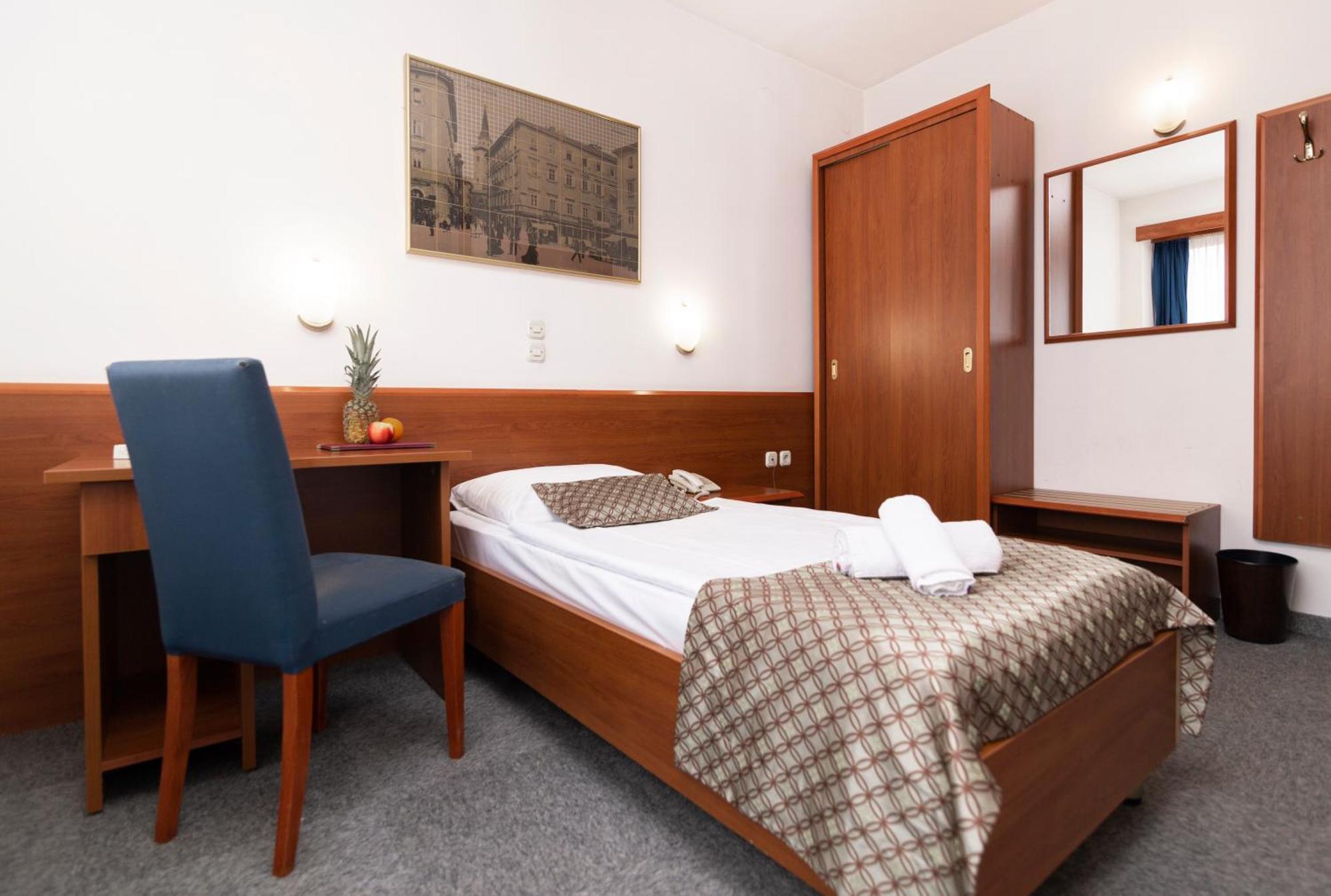 Hotel Neboder Рієка Екстер'єр фото